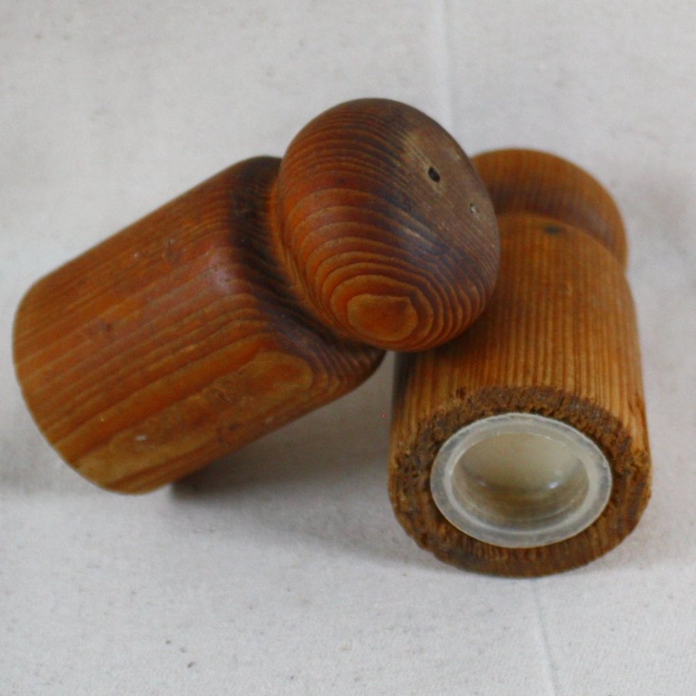 VTG Wooden 1970's Salt & Pepper Shakers hand carved 3 in tall x 1.5 in wide